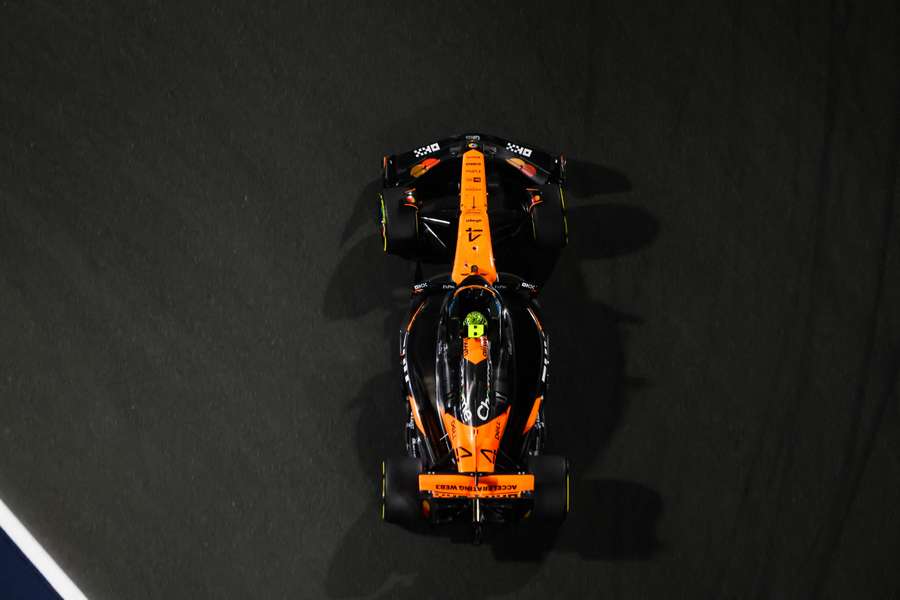 Lando Norris en Arabie saoudite à bord de sa McLaren.