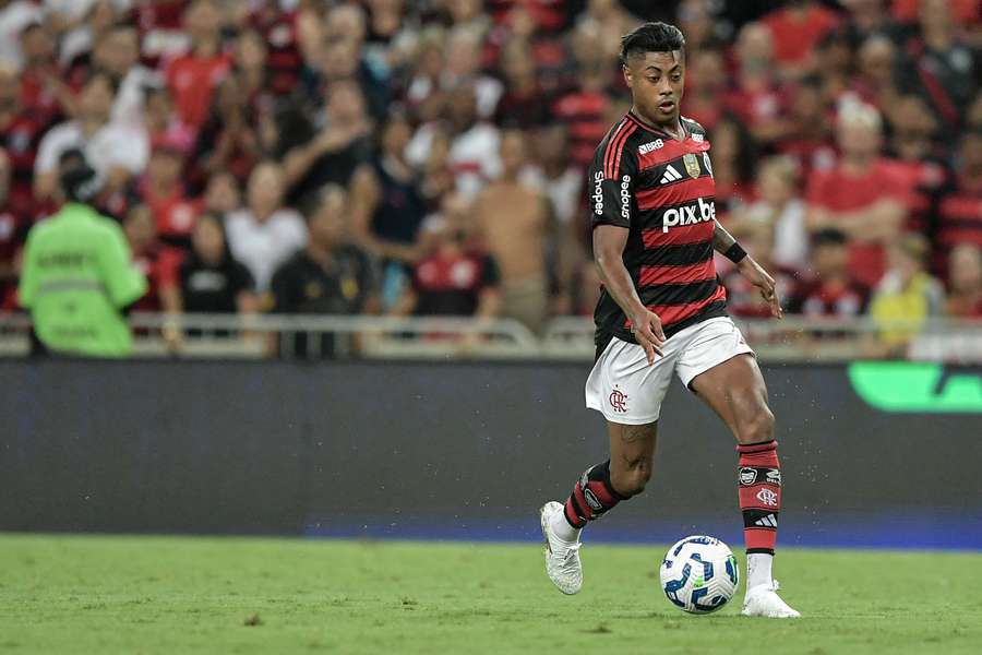 Atacante Bruno Henrique será titular pelo Flamengo na Libertadores