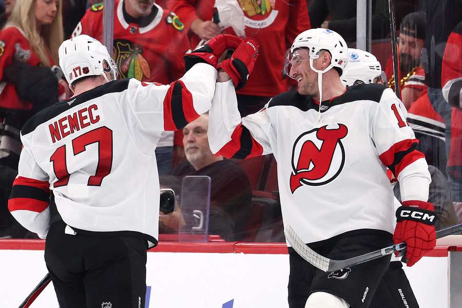Devils trzeci mecz z rzędu grali dogrywkę. Dzisiaj pokonali po niej Blackhawks