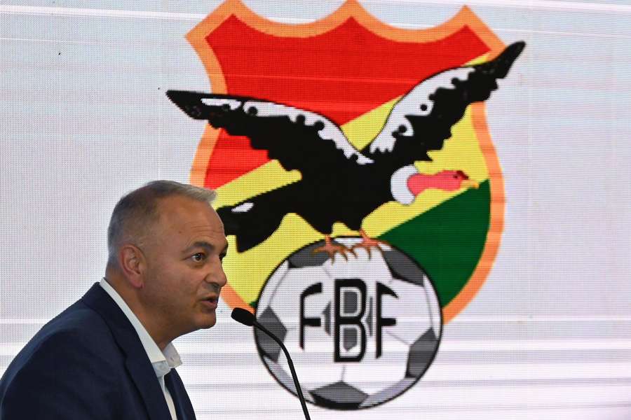 Fernando Costa tijdens de persconferentie