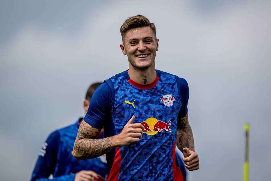 Man United to Miss Out? Newcastle Submit Improved Bid for Benjamin Sesko