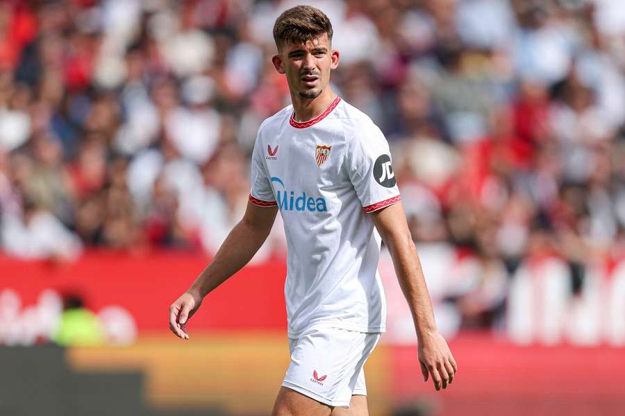 Kike Salas und der FC Sevilla enttäuschten die Fans.
