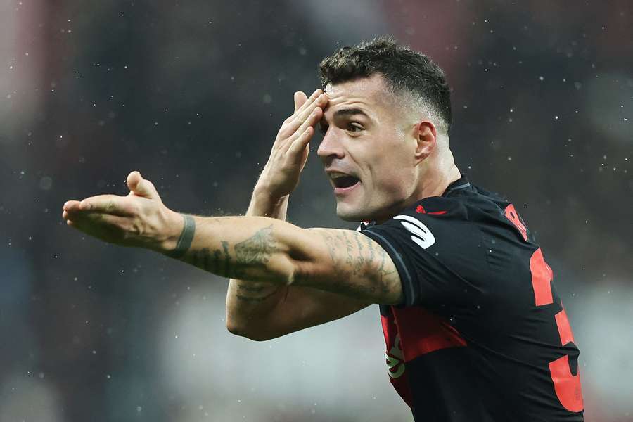 Granit Xhaka, médio suíço do Bayer Leverkusen Granit Xhaka, médio suíço do Bayer Leverkusen