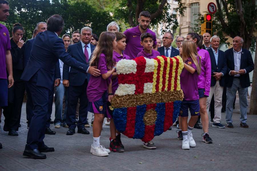 Joan Laporta y Joan García, en la ofrenda floral en la Diada