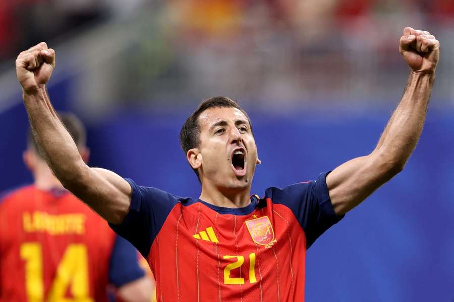 Oyarzábal celebra uno de sus dos goles Oyarzábal celebra uno de sus dos goles