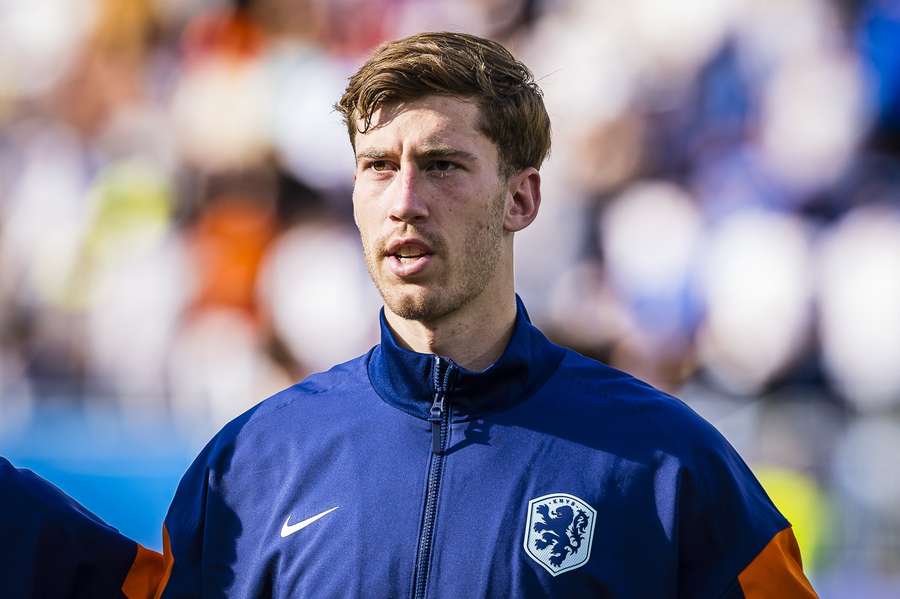 Sunderland agree deal to sign talented goalkeeper Roefs in €13.5M deal