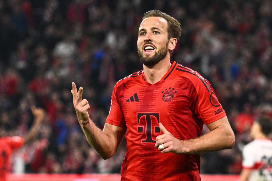 Harry Kane marcou três vezes em Bayern 4x0 Stuttgart