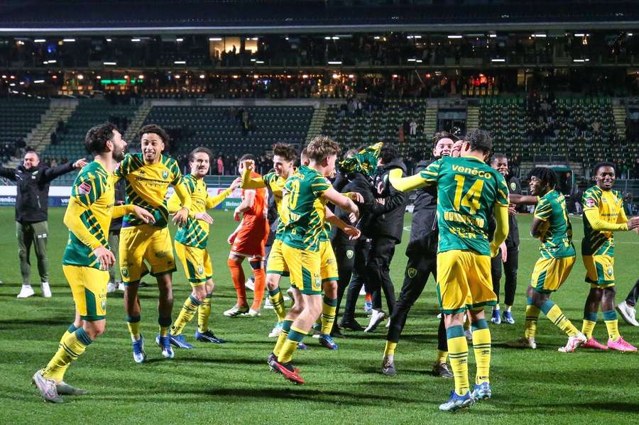 ADO Den Haag viert de overwinning op Sparta in de beker (2-0)