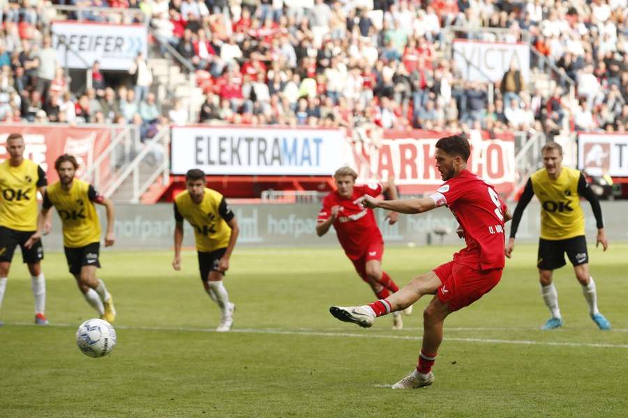 Ricky van Wolfswinkel tekende voor de enige treffer van de wedstrijd