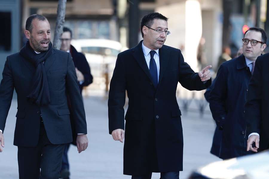 La Fiscalía denuncia al Barça y a sus expresidentes Bartomeu y Rosell por el caso Negreira