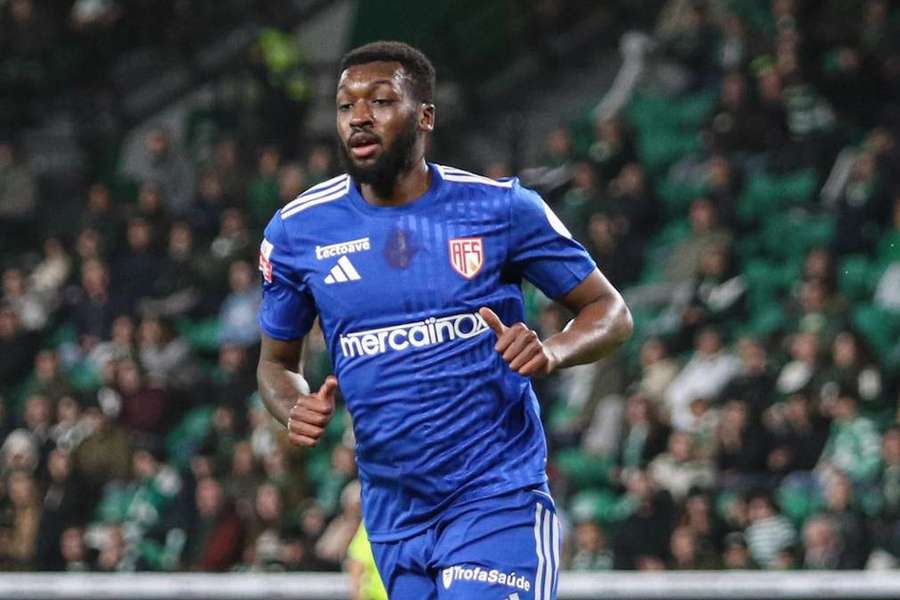 Baroan fraturou perna esquerda em Alvalade