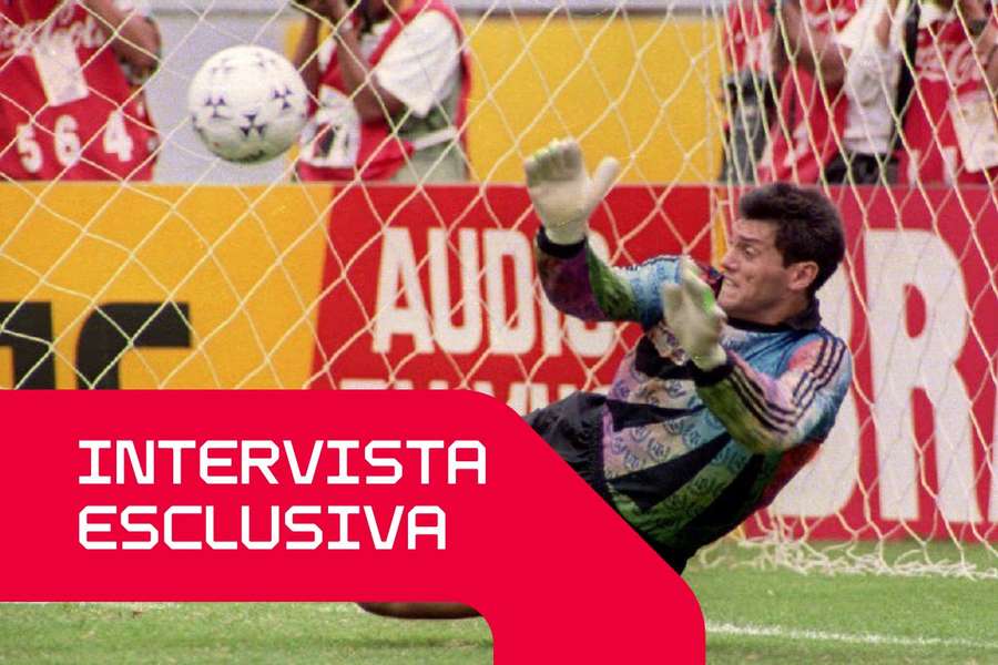Goycochea para un calcio di rigore