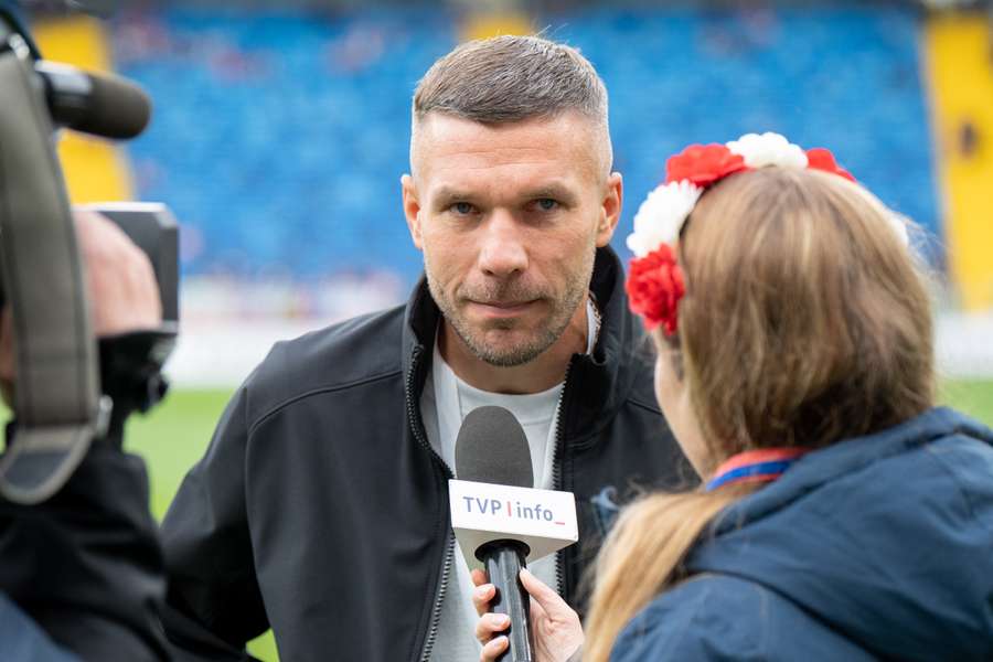 Lukas Podolski zasugerował zakończenie kariery sportowej. Lukas Podolski zasugerował zakończenie kariery sportowej.