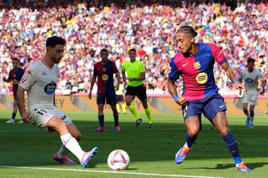 Manchester United set their price for Barcelona winger Raphinha