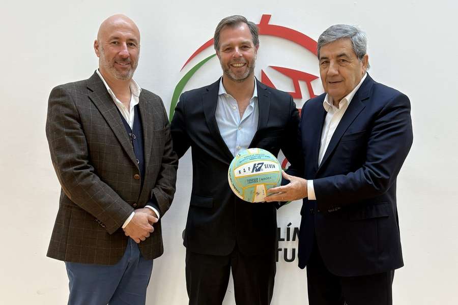 Portugal recebeu a bola do Europeu