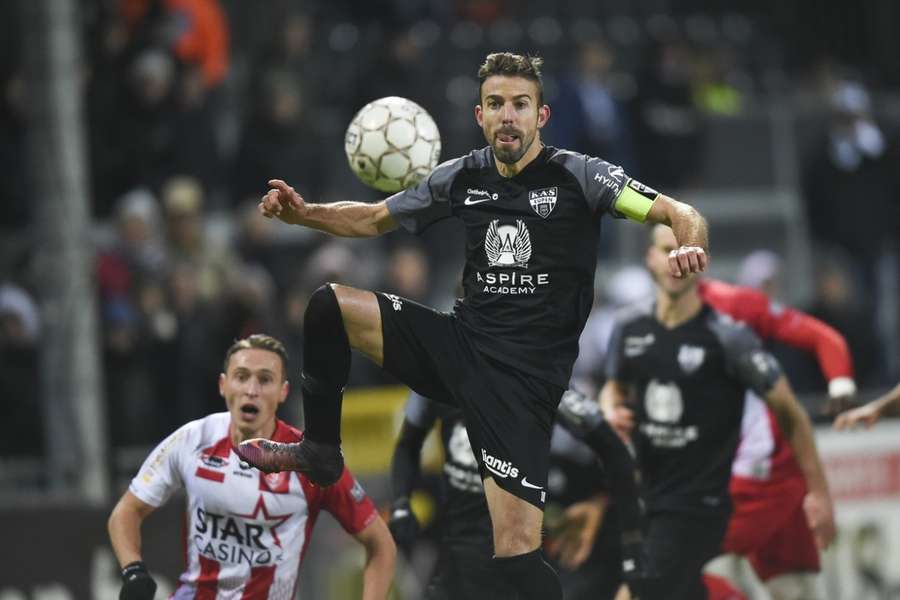 Luis Garciá als speler in actie voor KAS Eupen in 2018