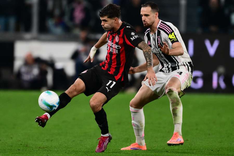 Pulisic în duel cu Gatti