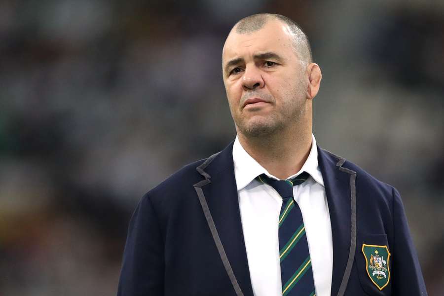 Mauling performance 'unacceptable' claims Cheika after defeat to Australia