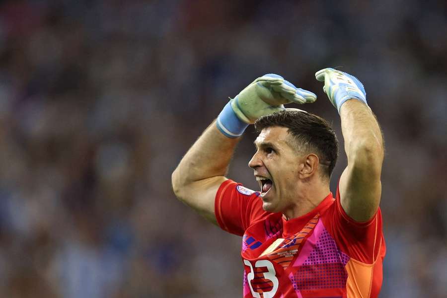 Emiliano Martinez.