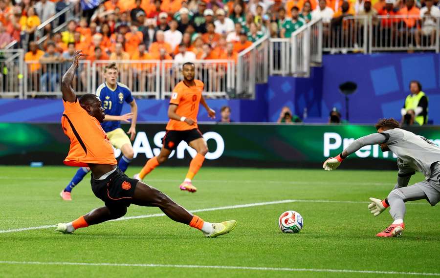 Netherlands' Brian Brobbey scores their second goal