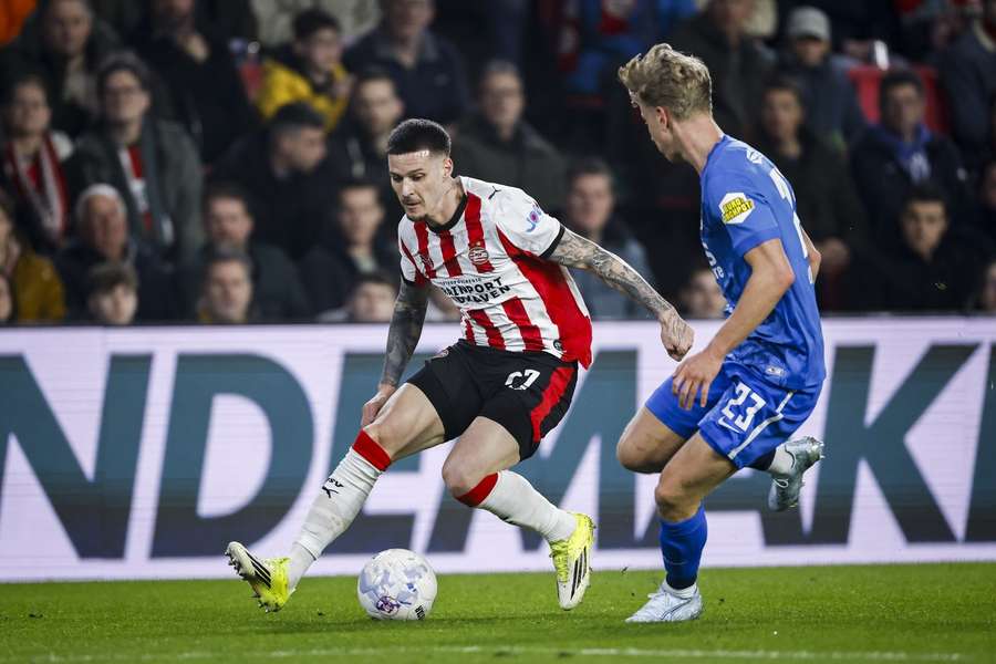 Dennis Man în acțiune pentru PSV