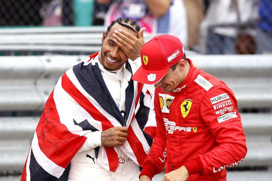 Hamilton (l.) und Leclerc (r.) sind bald Teamkollegen.