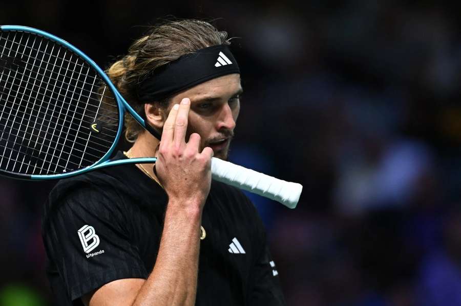 Zverev musel o svoj postup veľmi bojovať. Zverev musel o svoj postup veľmi bojovať.