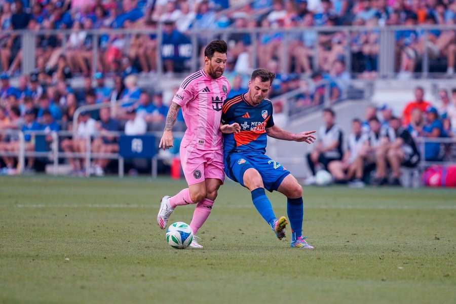 Bucha začíná další americkou misi. Reprezentace? Jsou potřeba špičkové výkony, říká