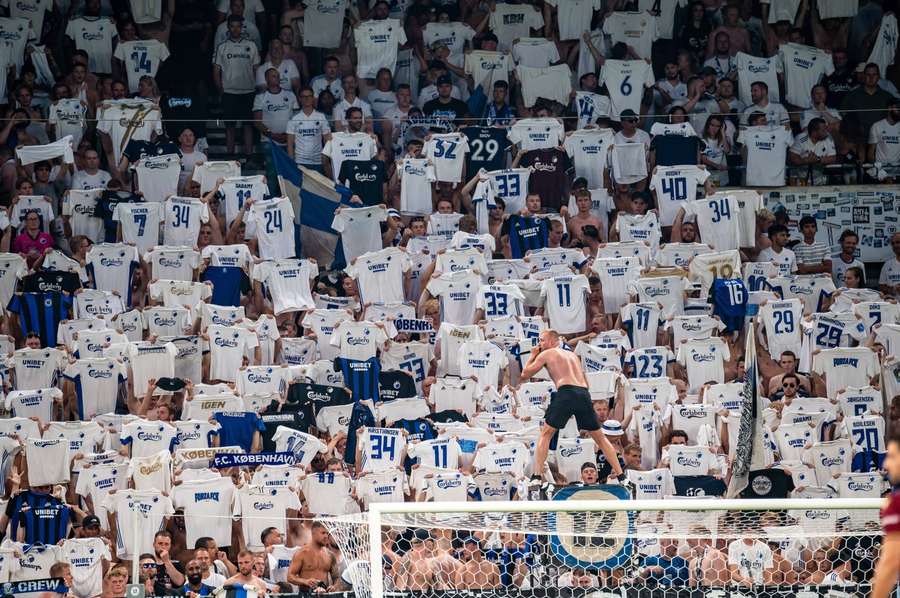 FCK-back er ude i fire til seks uger med en skade