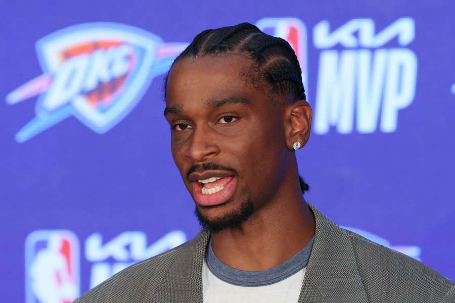 Shai Gilgeous-Alexander ponownie MVP sezonu zasadniczego NBA Shai Gilgeous-Alexander ponownie MVP sezonu zasadniczego NBA
