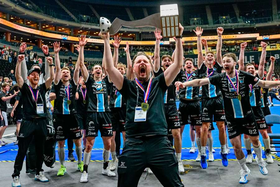 Naava už nebude trénovat Mladou Boleslav. Naava už nebude trénovat Mladou Boleslav.