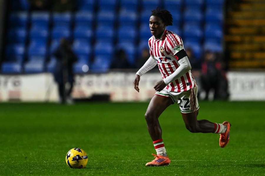 Man Utd defender Ogunneye seals permanent Arsenal transfer Man Utd defender Ogunneye seals permanent Arsenal transfer