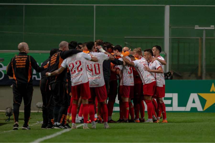 Gol de Alemão foi bastante celebrado pelos jogadores do Internacional