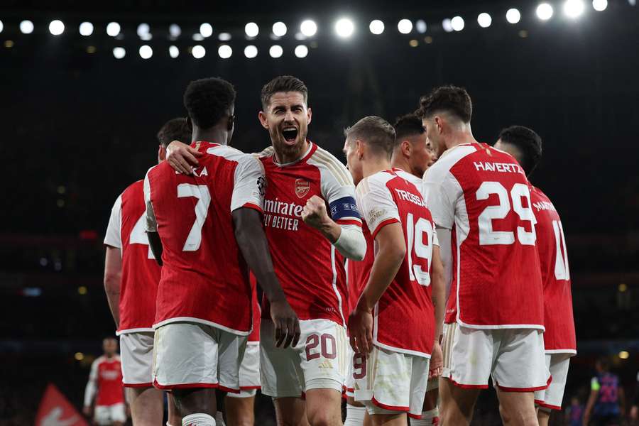 Arsenal bejubelte gegen Sevilla einen überzeugenden 2:0-Erfolg.