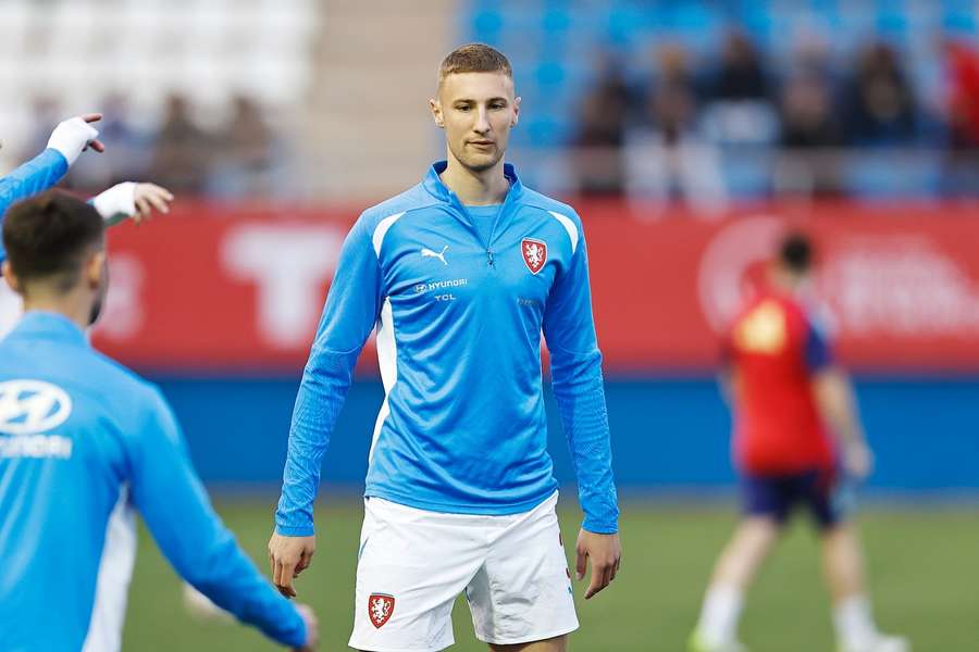 Ondřej Kričfaluši zatím vyčkává, vysněné angažmá v cizině dosud nedopadlo. Ondřej Kričfaluši zatím vyčkává, vysněné angažmá v cizině dosud nedopadlo.