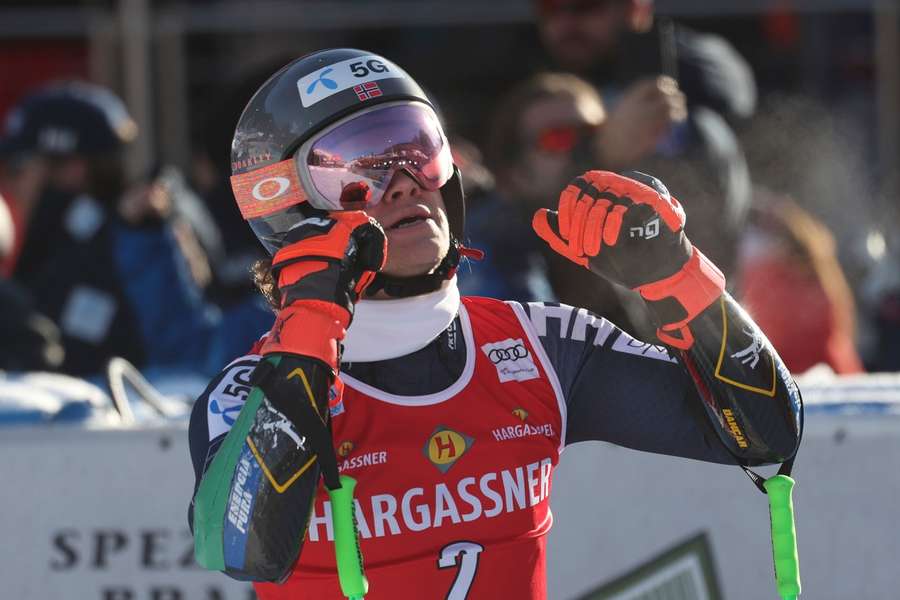 Obří slalom v Alta Badii ovládl Nor Braathen, Krýzl si v prvním kole poranil koleno
