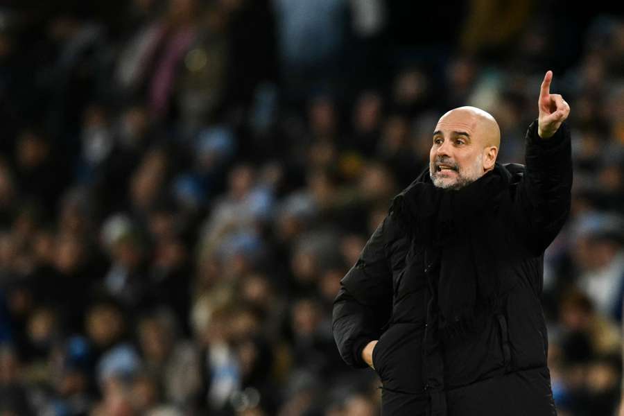 City de Guardiola tenta voltar ao caminho das vitórias