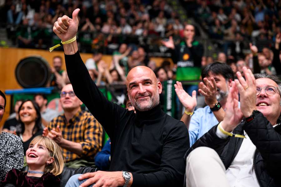 Tomàs Jofresa, disfrutando de un partido en Badalona