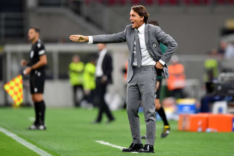 Mancini praises inexperienced Italy side after England win