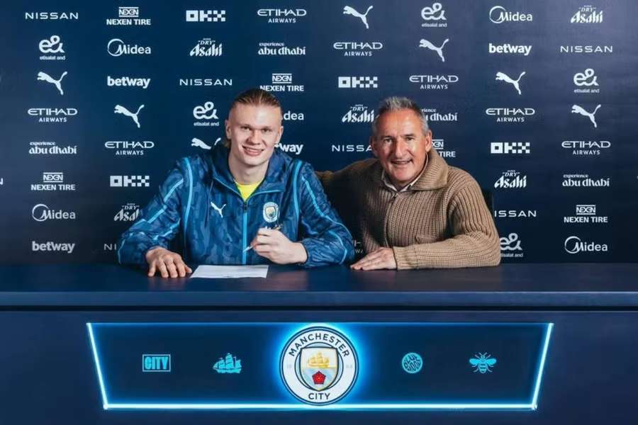 Haaland dres Sky Blues oblieka od leta 2022.