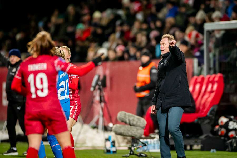 Det bliver uden Danmark og Andrée Jeglertz, når der i 2024 skal spilles OL-kvindefodbold i Paris.