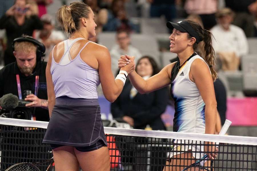 Aryna Sabalenka s'est qualifiée cette nuit pour les demi-finales du Masters WTA à Fort Worth, au Texas.