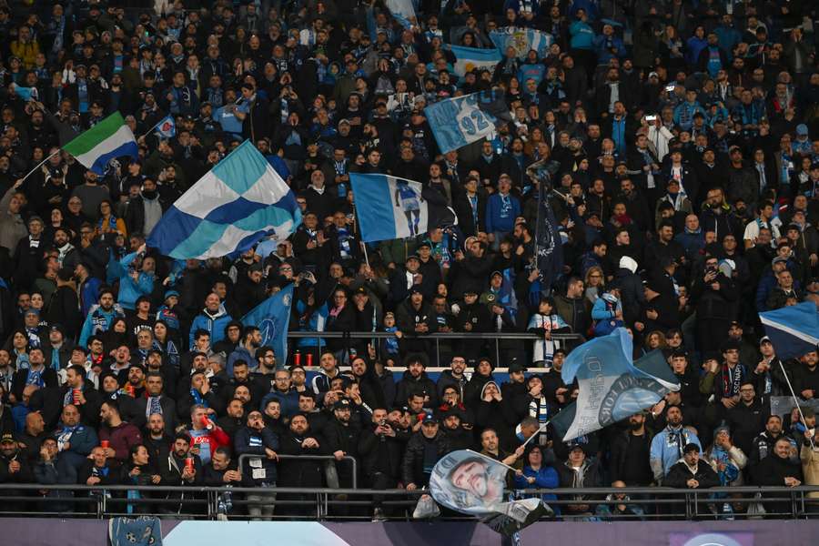 Les supporters napolitains cette semaine en Ligue des champions.
