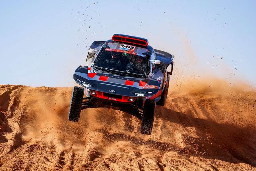 Rallye Dakar: Peterhansel ausgeschieden - auch Sainz mit Unfall