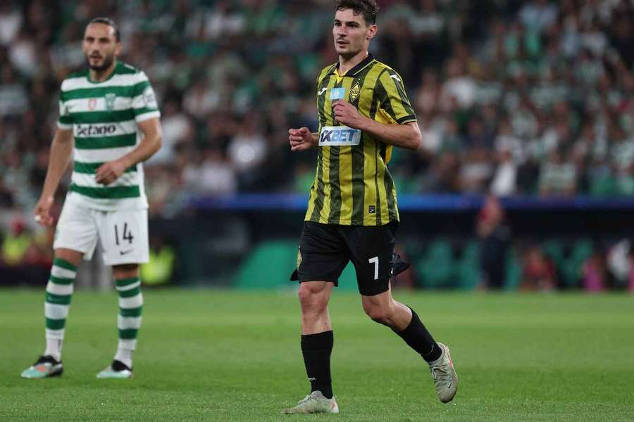 Jorginho, avançado português do Kairat Almaty