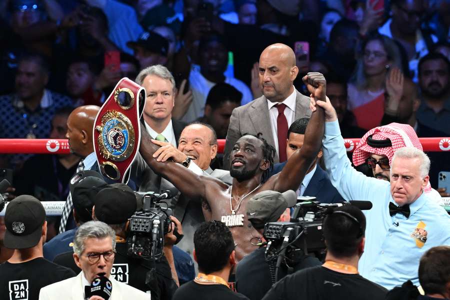 Terence Crawford celebrates his victory