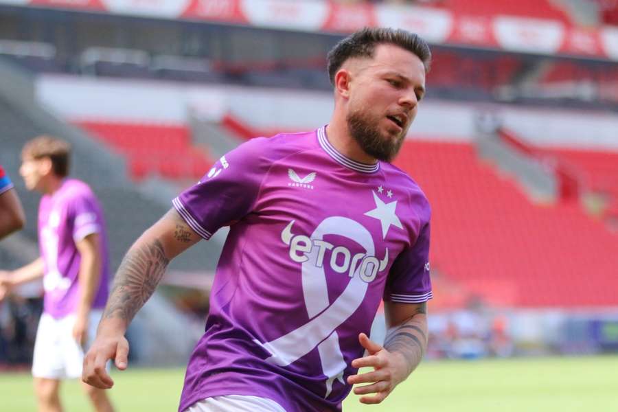 Vasil Kušej je na odchodu ze Slavie, s klubem neodjel na soustředění Vasil Kušej je na odchodu ze Slavie, s klubem neodjel na soustředění