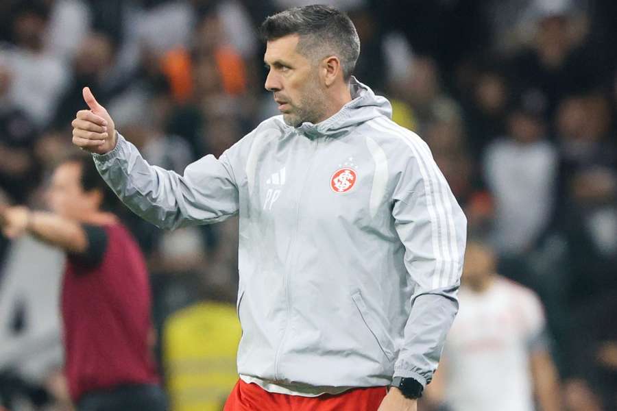 Pezzolano deixou o Inter no Z4 Pezzolano deixou o Inter no Z4