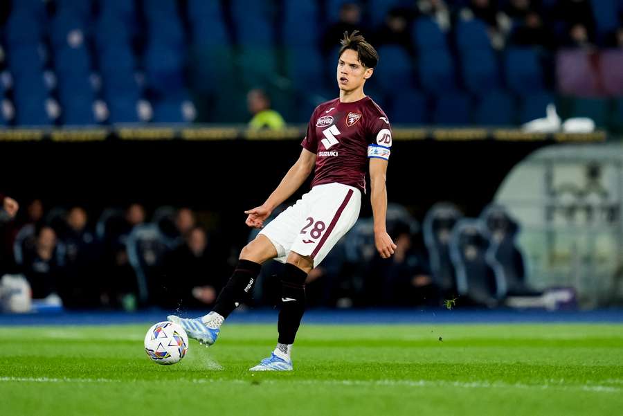 Samuele Ricci con la fascia di capitano