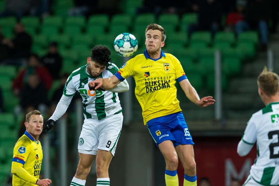 FC Groningen verliest ook van Cambuur en zakt naar laatste plaats: 'Fleddie rot op'